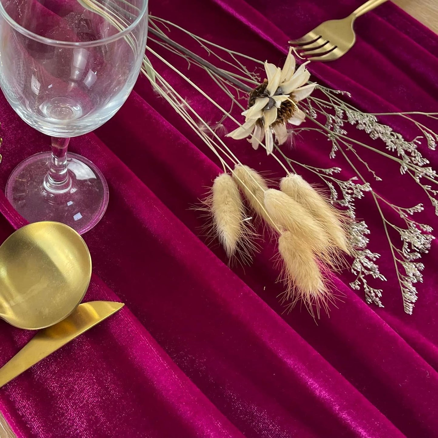 Luxurious Velvet Table Runner, 10ft Wedding Reception Decorations, 20x120inch Soft Velvet Fabric, Table Linen Overlay, Wedding Table Runners (Fuchsia, 20X120inch)