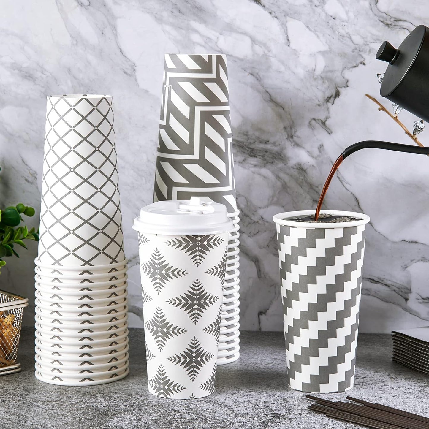 LITOPAK 100 Pack 20 oz Paper Coffee Cups with Lid, Sleeve, and Straws, Four Designs of Disposable Hot Coffee Cups for Home, Stores, and Cafes