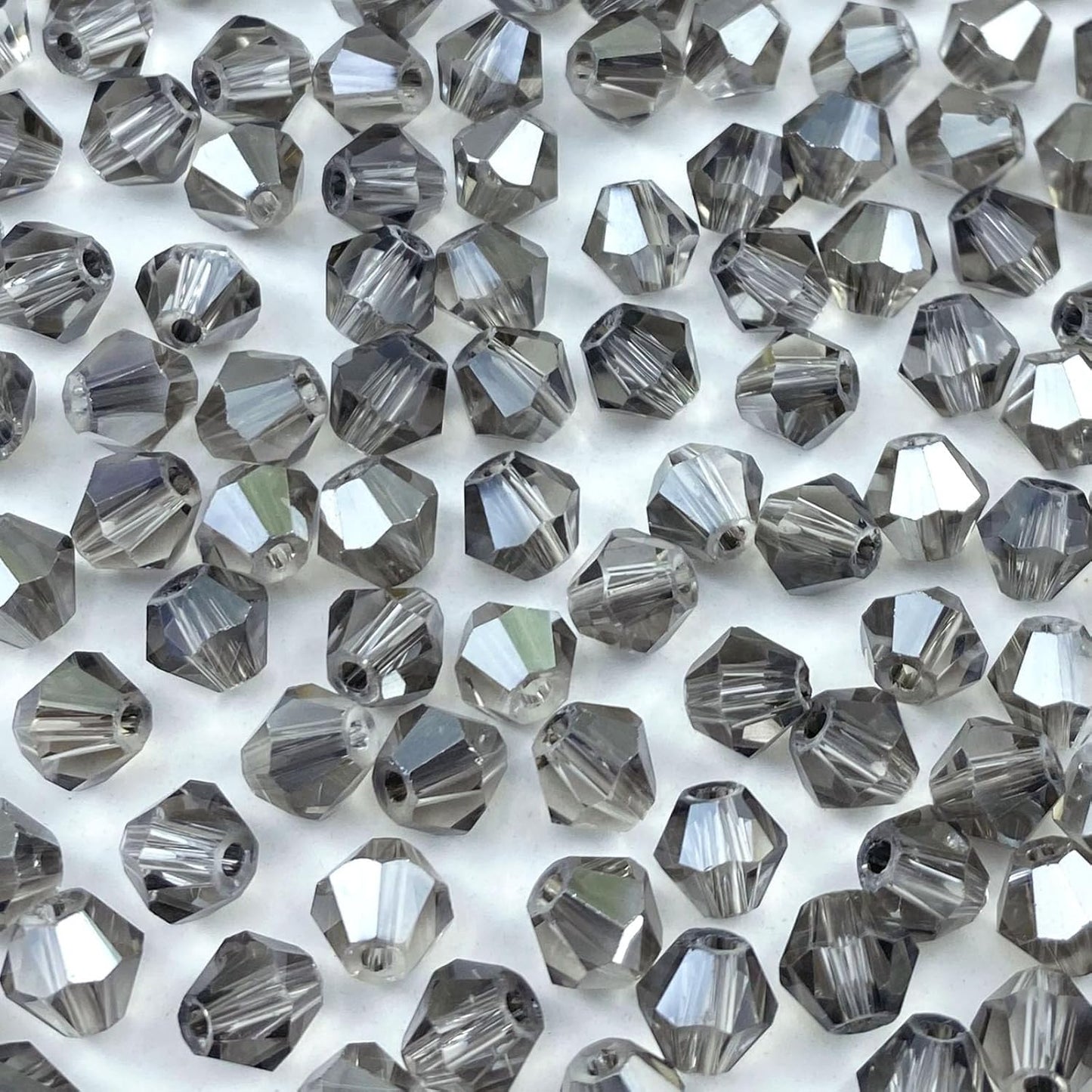 400pcs 4mm Bicone Crystal Glass Beads Loose Spacer Beads Faceted Craft Beads for Jewelry Making DIY Necklace Bracelet Earring Wind Chimes Suncatchers Ornamen(Transparent Gray)