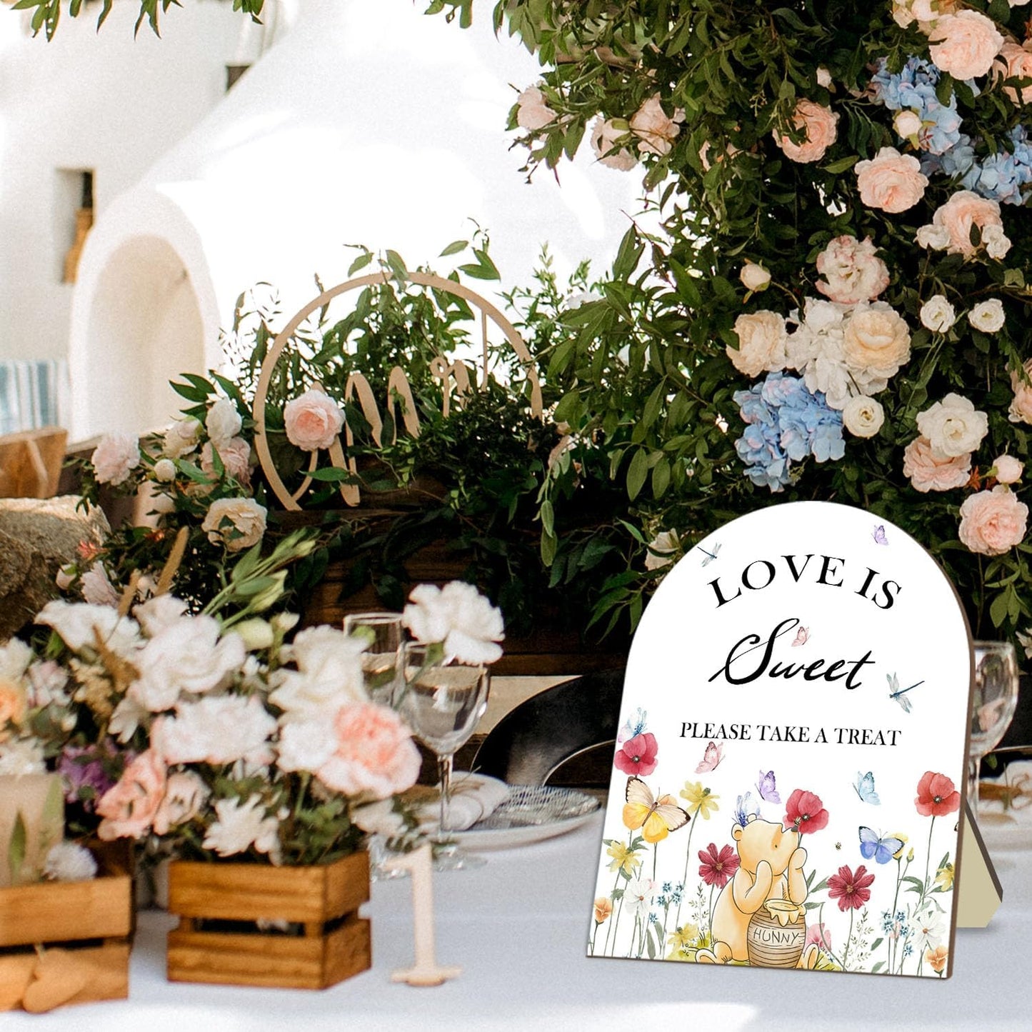 Winnie Decor Love is Sweet Sign, Floral Butterfly Decor Bridal Shower Welcome Sign, Classic Pooh Wedding Sign Bridal Shower Favors for Guests, Love is Sweet Please Take A Treat Sign 9 * 11IN