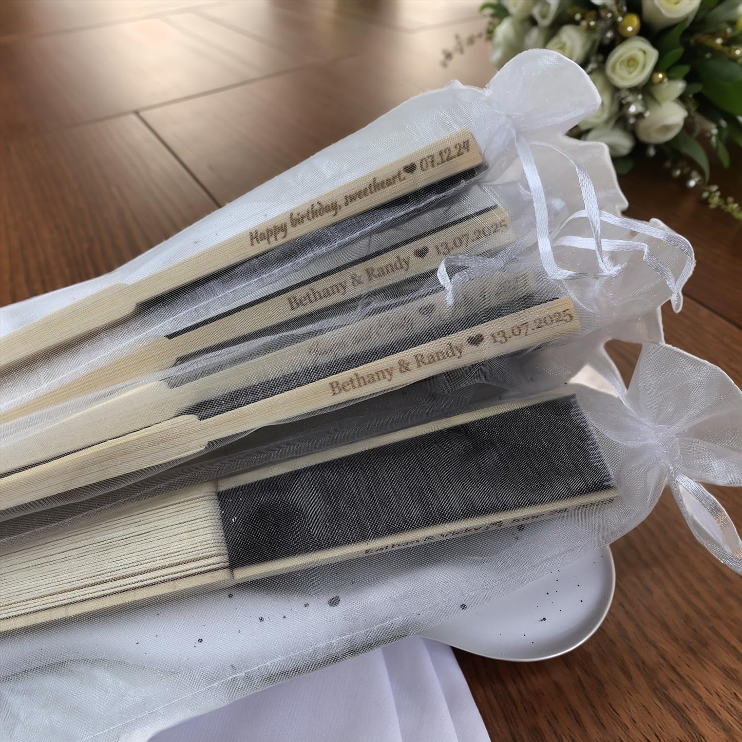 90Pcs Personalized Silk Fans Folding Hand Fan, Custom Wedding Bridal Party Favors, Summer Wedding Bride, Wedding Gift, Thank You Gift (Black)