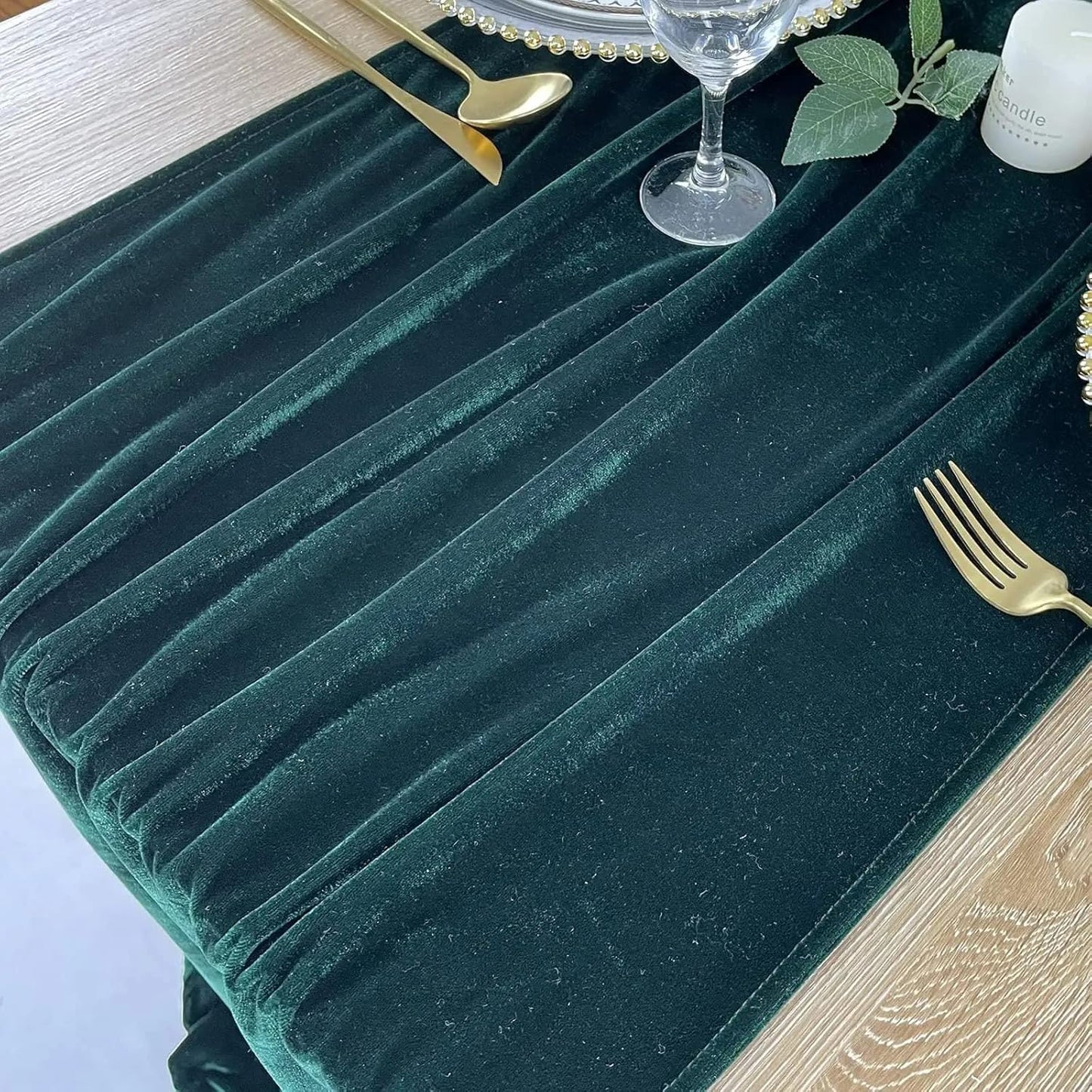Luxurious Velvet Table Runner, 10ft Wedding Reception Decorations, 20x120inch Soft Velvet Fabric, Table Linen Overlay, Wedding Table Runners (Emerald Green, 20X120inch, 2pack)