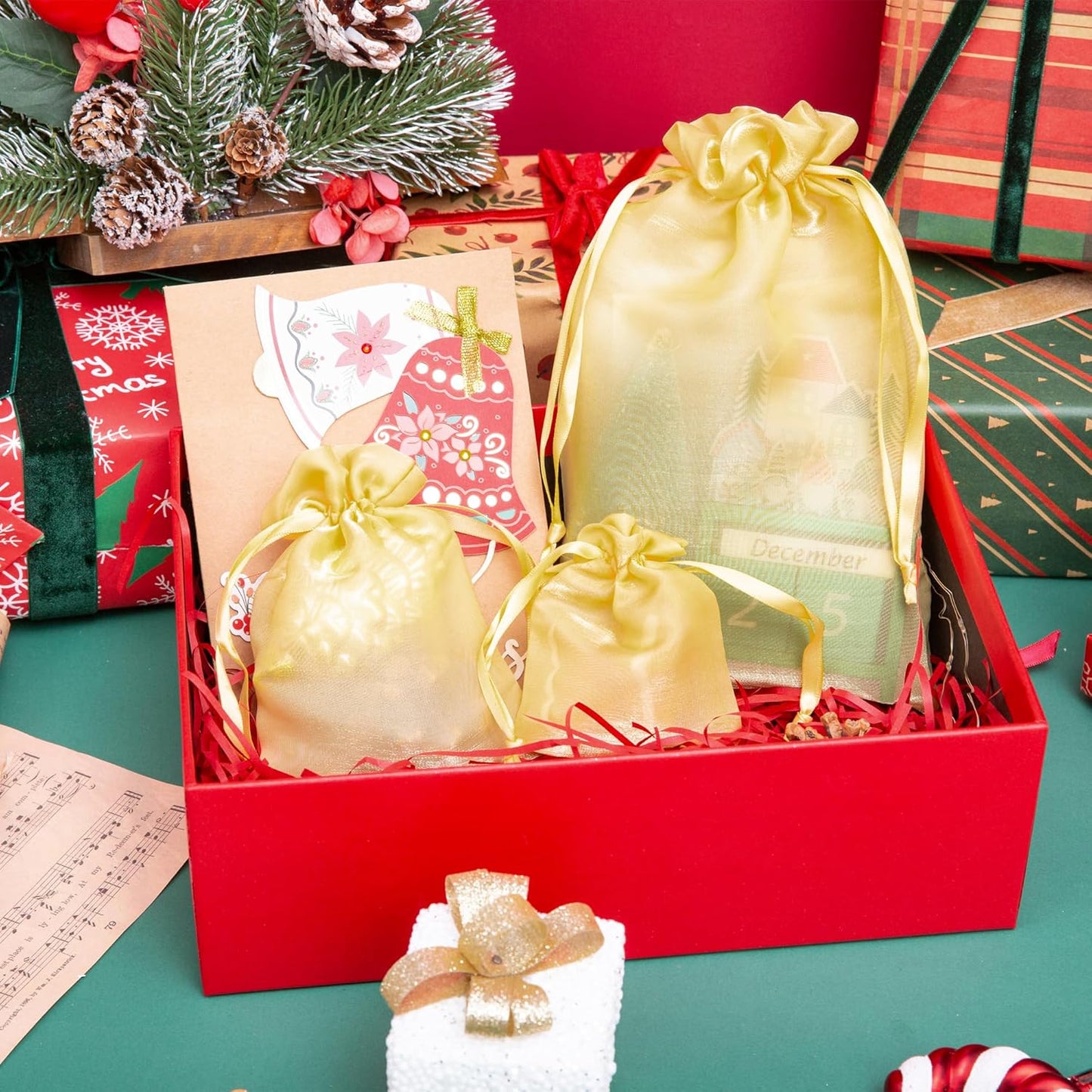 QIANF 20 Pcs Gold Small Organza Bags 6X9 inch for Wedding Favors with Drawstring, Mini Mesh Gift Bags Jewelry Pouch for Candy Bridal Shower Party Favor Baby Shower Christmas