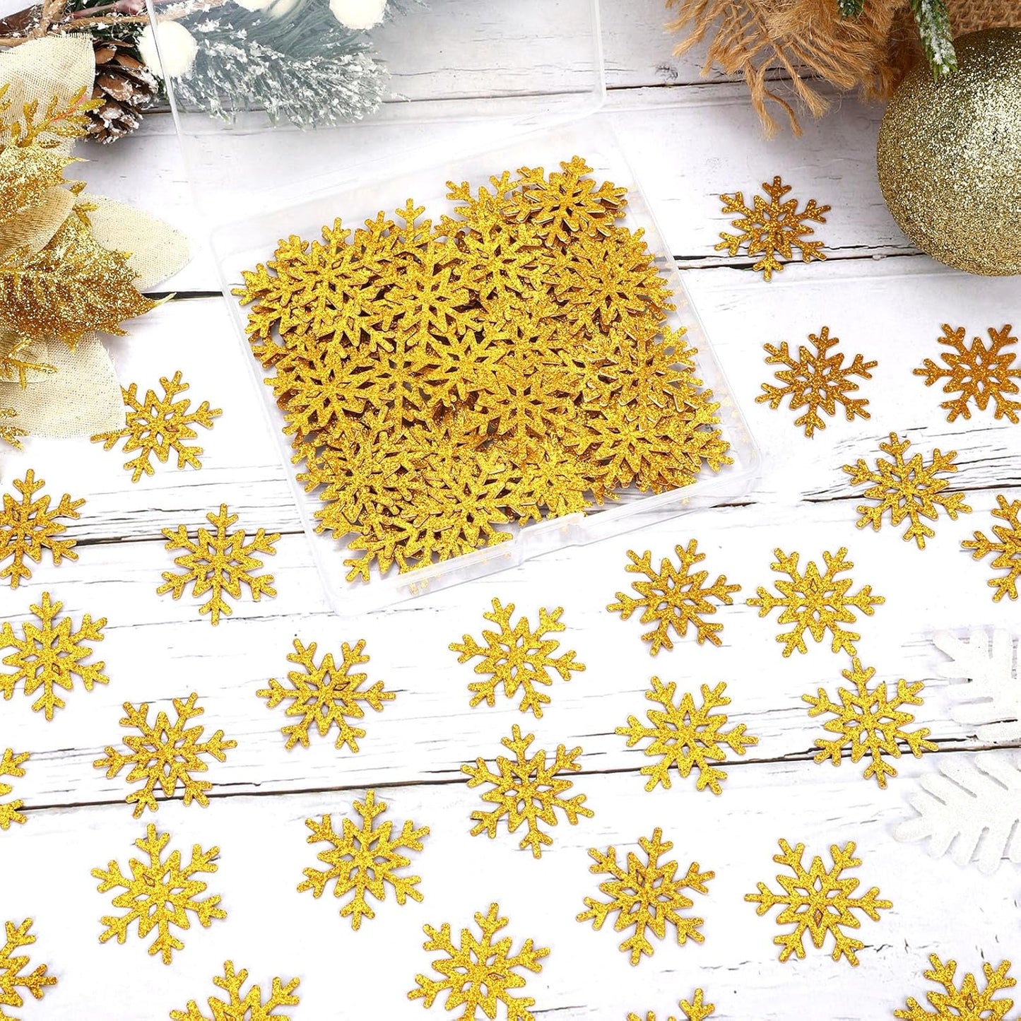 MARFOREVER Christmas Snowflake Glitter Confetti, Gold Snowflake Paper Confetti Winter Snow Sprinkles Sequins Table Centerpiece for Winter Wonderland Xmas Holiday Wedding Party Supplies Decorations