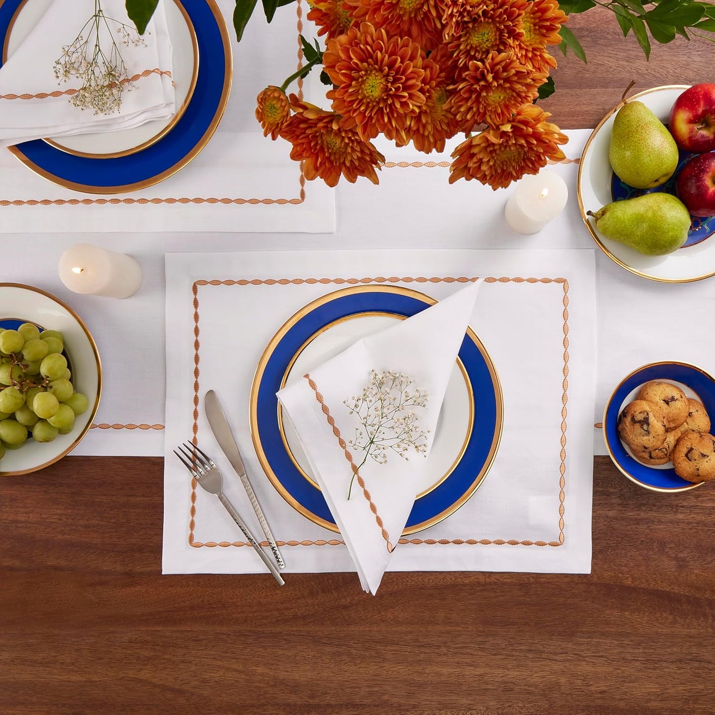 Cotton Linen Dinner Napkins 20 x 20 Inch – White Cloth Napkins with Motif Embroidery – Set of 4 Washable Fabric Napkins for Spring, Summer, Wedding Decoration, Gift