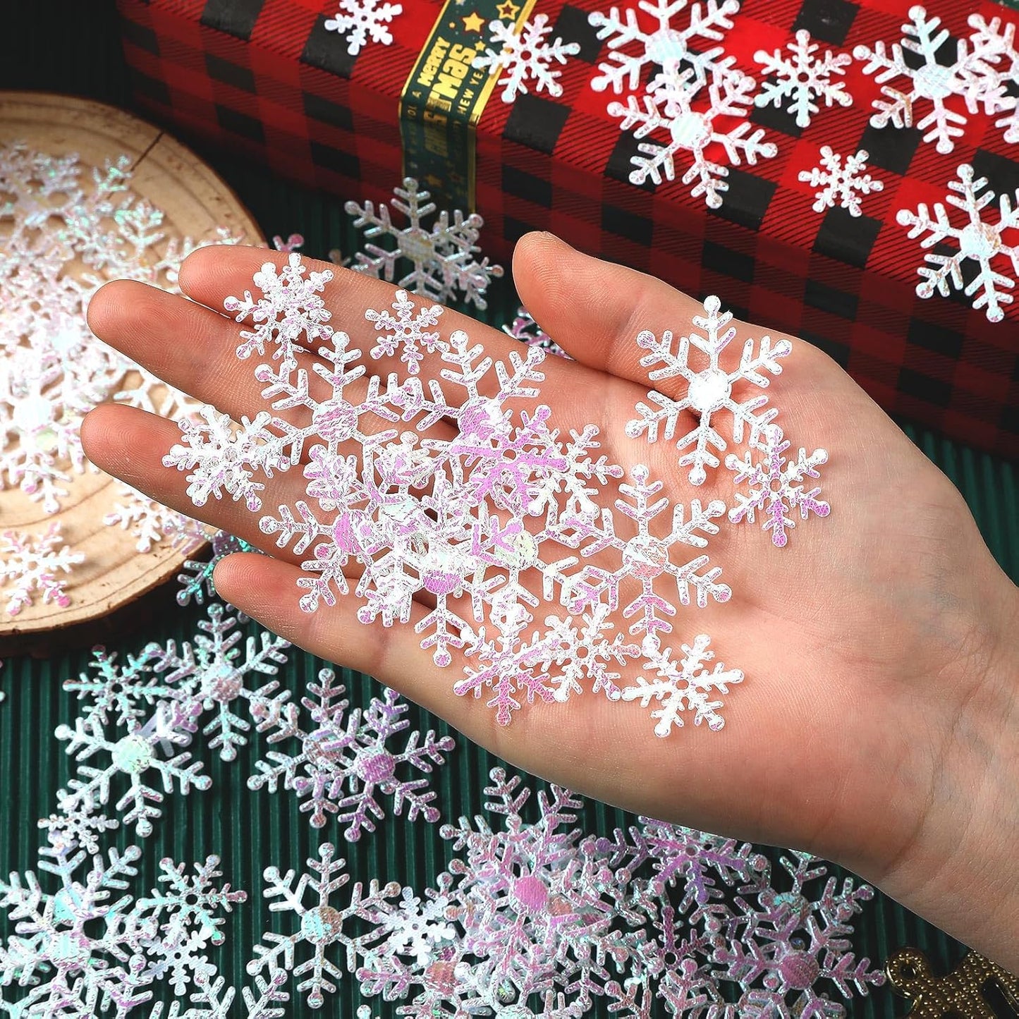 MARFOREVER Snowflake Confetti Decorations, Winter Snowflake Glitter Confetti White Snow Scatter Confetti Winter Wonderland Table Centerpiece for Winter Wedding Birthday Party Decor Supplies