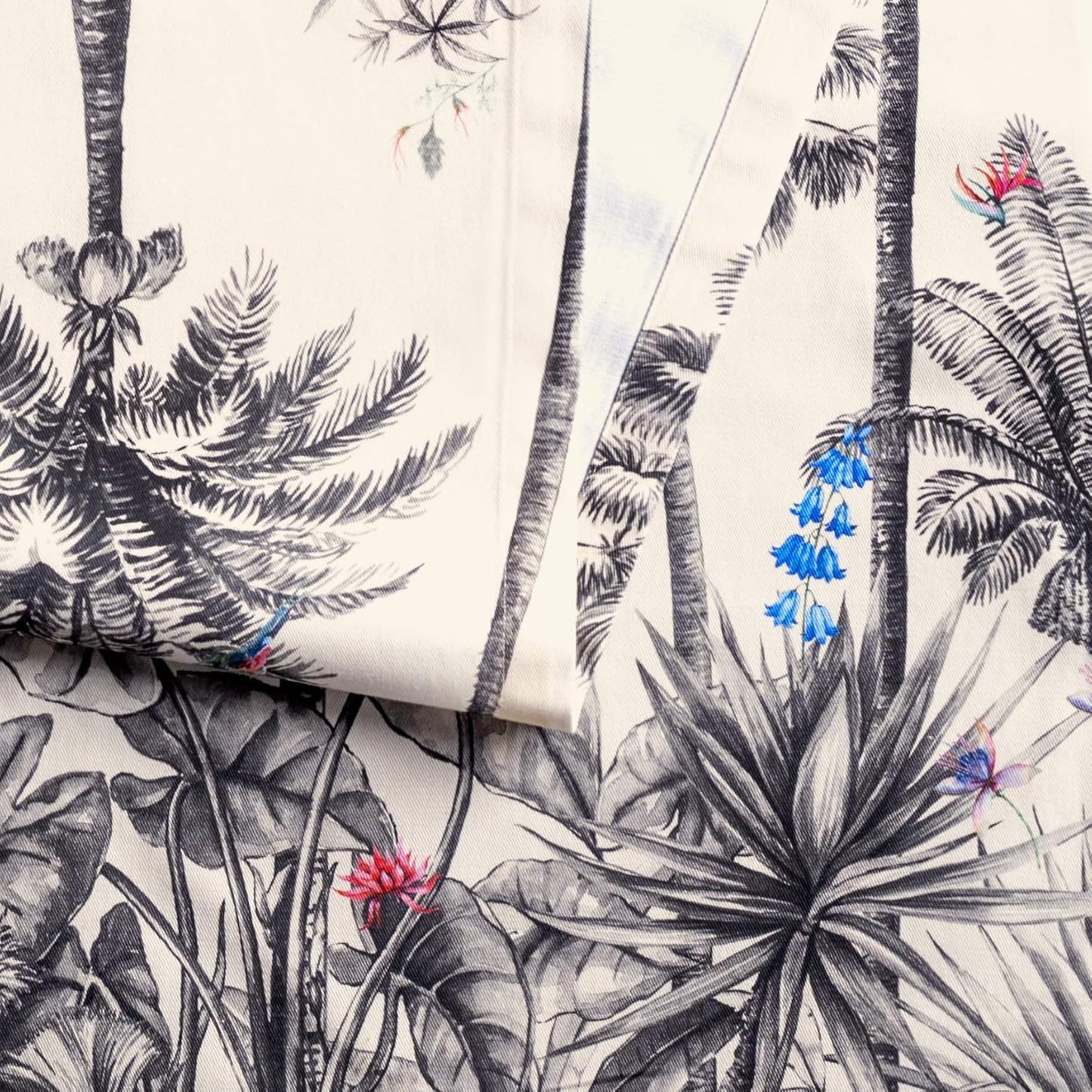 Maison d' Hermine Table Runner 100% Cotton Single Layer Table Runners 36 inches Long for Thanksgiving Christmas Decorations Home Kitchen Dining Party Wedding (Amazonia, 14.5" x 36")