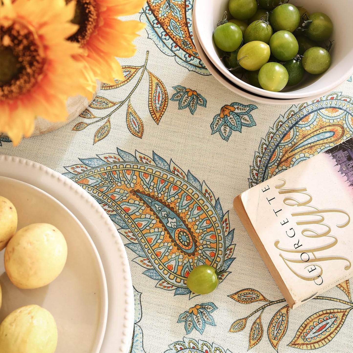 patdrea Designer Vintage French Small Table Cloth for Round Table,Italian Floral Tablecloth,Home Cover Fall Dacorative for Kitchen,Dining,Christmas,Thanksgiving,Tea Party,Diameter 55"-Lysaniya