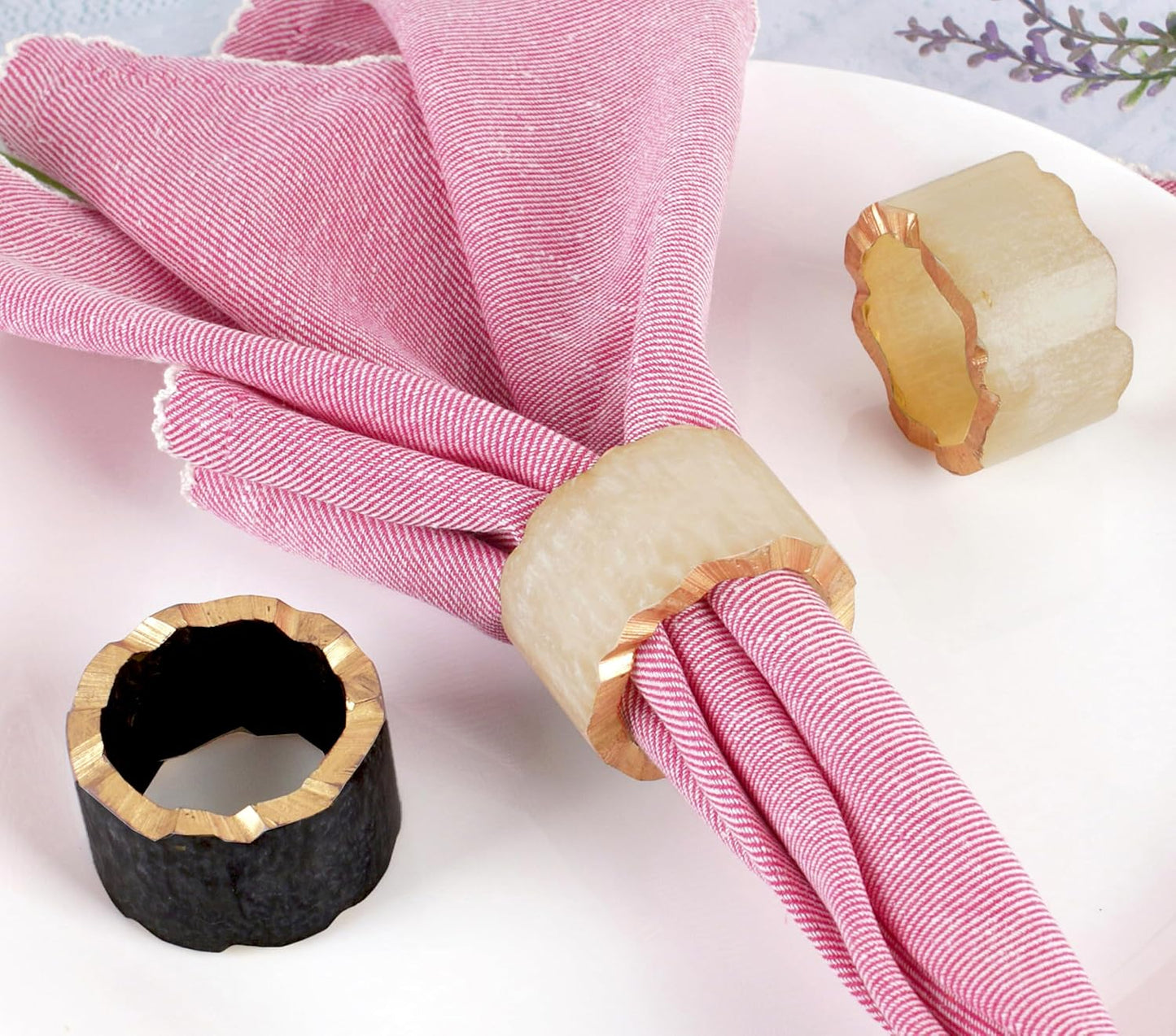 12 Pieces Epoxy Resin Napkin Rings - Farmhouse Napkin Rings Holder for Wedding, Banquet, Adornment for Table Settings, Boho Style for Dining Table, Wedding (Black & Cream)- ALPHA Living HOME