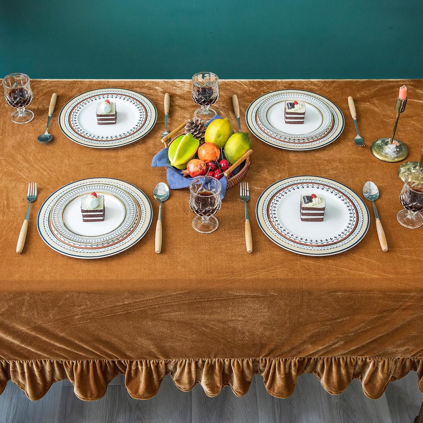 Velvet Tablecloth Luxurious Solid Rectangle Table Cloth,Oblong Retro Farmhouse Ruffle Tablecloths Washable Table Cover for Party Wedding Baby Shower Kitchen Dinning Tabletop Decoration