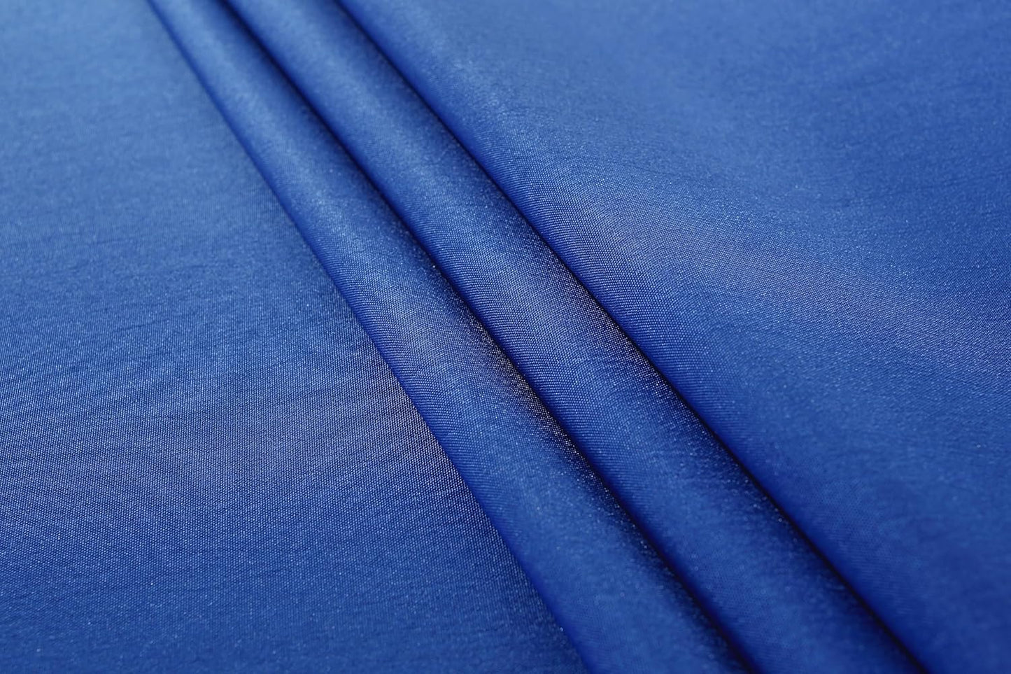 Craft And Party Square Tablecloth, 70 x 70 Inch Royal Blue Tablecloth, Polyester Fabric Washable Table Cloth for Home, Party, Wedding or Restaurant Use.
